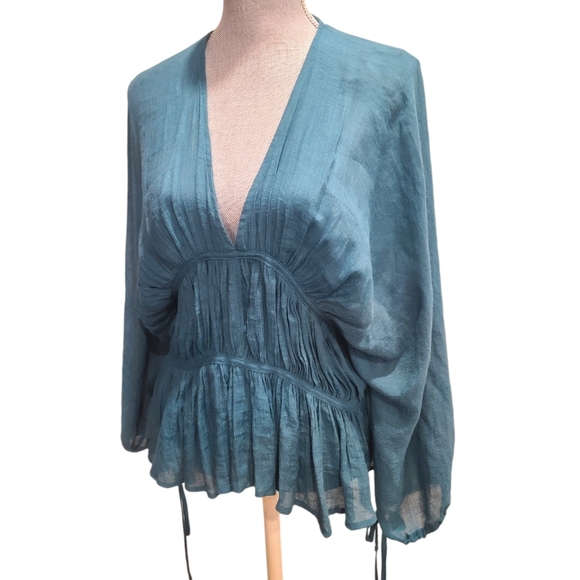 FAVLUX V-neck Blouse Top Size Medium - Picture 2 of 7